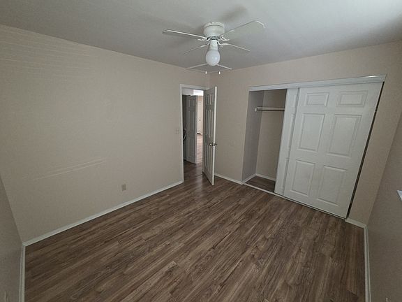 4th image of 1165 Bishop Dr #B