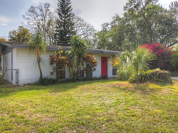 5th image of 1018 Leisure Ave