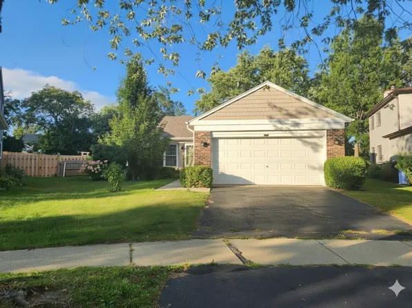 700 N Lakeside Dr, Vernon Hills, IL 60061