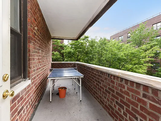 Sold by Benjamin Realty Since 1980 | media 23