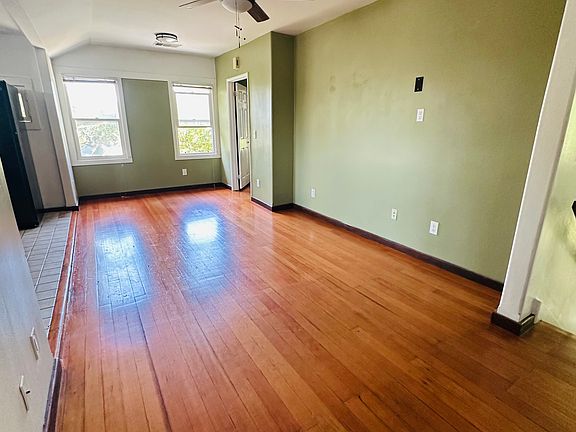 3rd image of 561 E Pasadena St APT 2