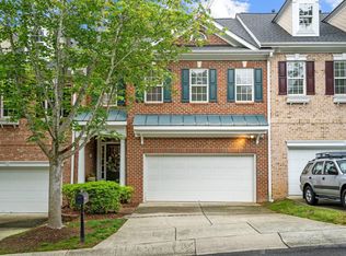 7246 Summit Waters Ln, Raleigh, NC 27613