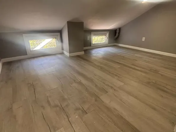 29 Poplar St, Trenton, NJ 08638