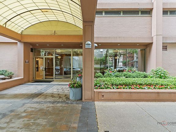 2nd image of 247 E Chestnut St APT 1804