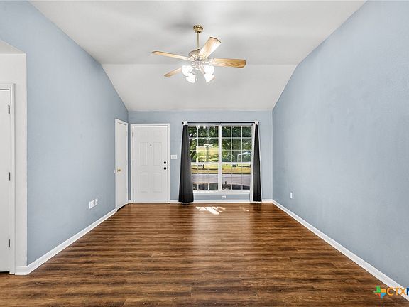 5th image of 318 E Ridge Blvd