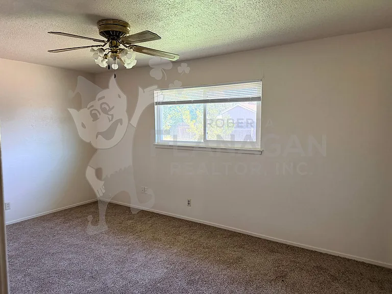 2974 Westminster Ct — Photo 17