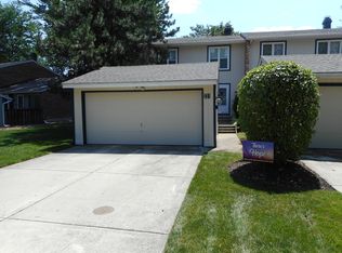 231 Lakeview Ln, Bloomingdale, IL 60108