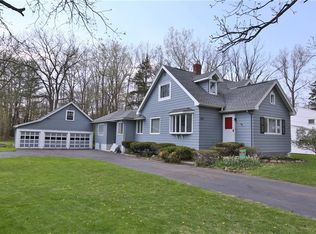 907 Maple Dr, Webster, NY 14580