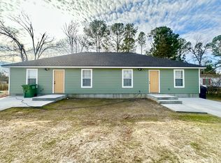 30 Sirmans Rd APT 1-A, Ray City, GA 31645