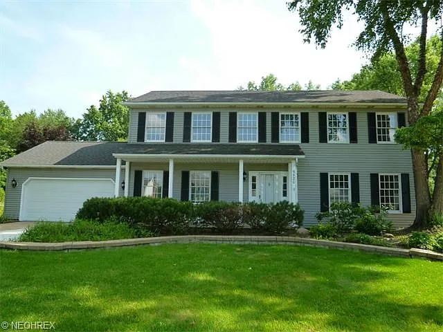9520 Remington Dr photo 1