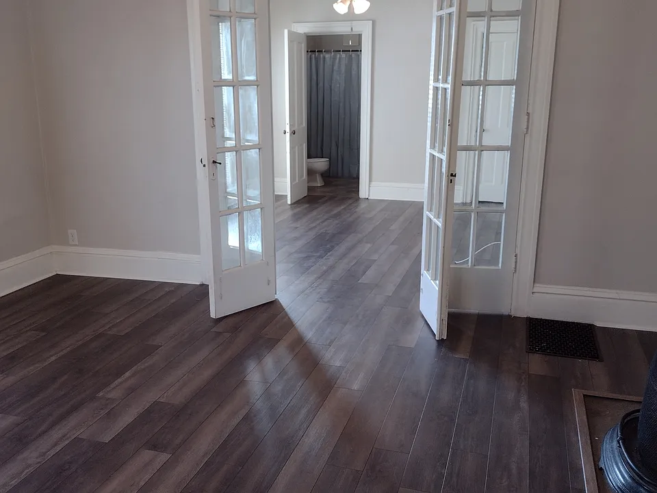 679 W Stephenson Apt Pass