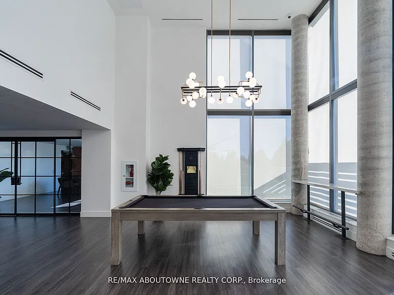 5 Wellington St S #1407 — Photo 19