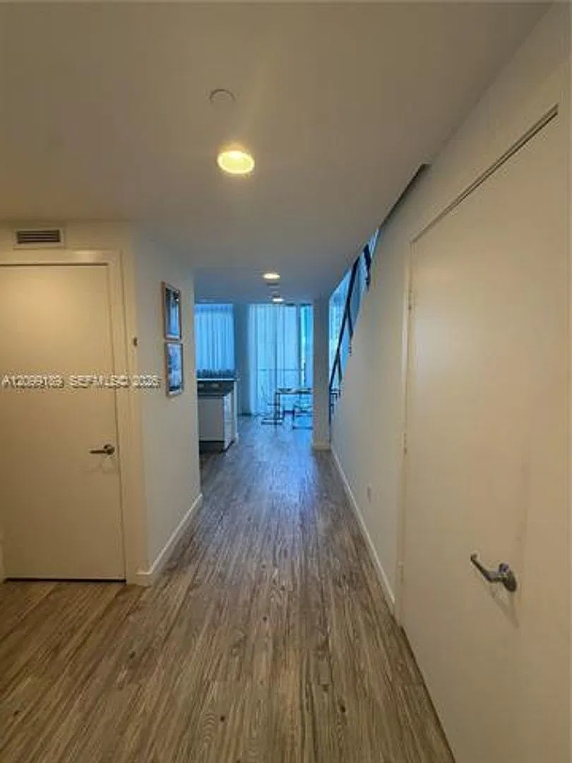 1060 Brickell Ave cu-811, Miami, FL 33131 — Photo 3