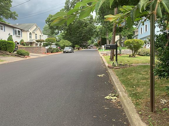 4th image of 39 Westwood Blvd