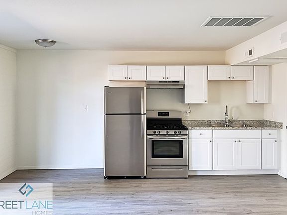 4th image of 811 E Siesta Dr #3