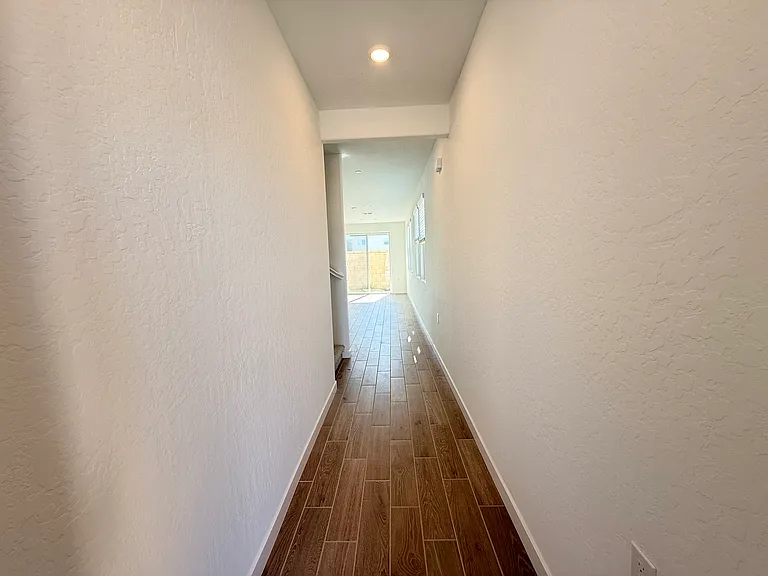 2287 N Preuss Ave — Photo 2