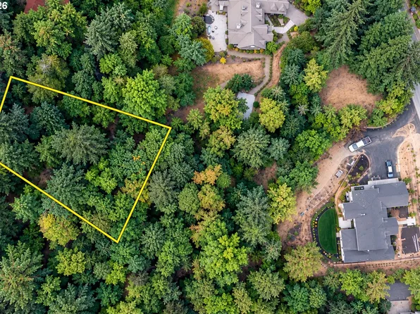 13801 Goodall Rd #3, Lake Oswego, OR 97034