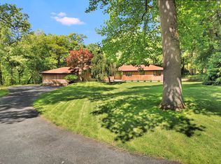 57 Stirrup Hill Rd, Fairfield, CT 06824