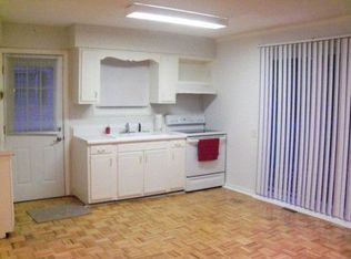 122 E McIver St, Zebulon, NC 27597