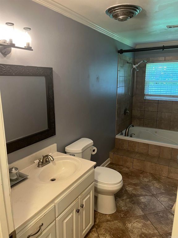 4413 N Locust St, N Little Rock, AR - View 6