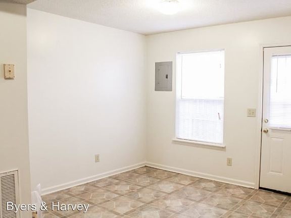 5th image of 330 Audrea Ln APT 5