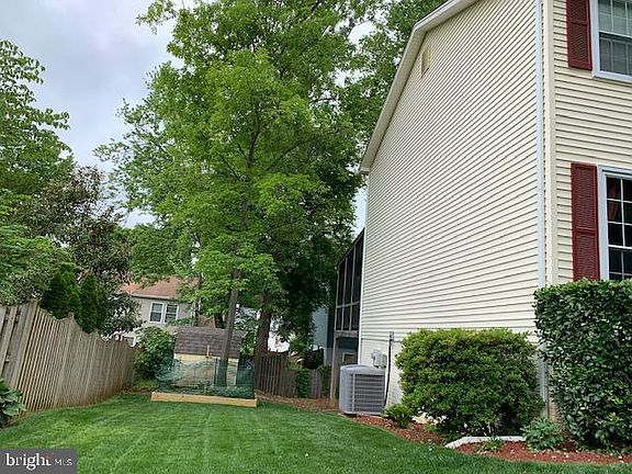 3rd image of 15228 Cedar Knoll Ct