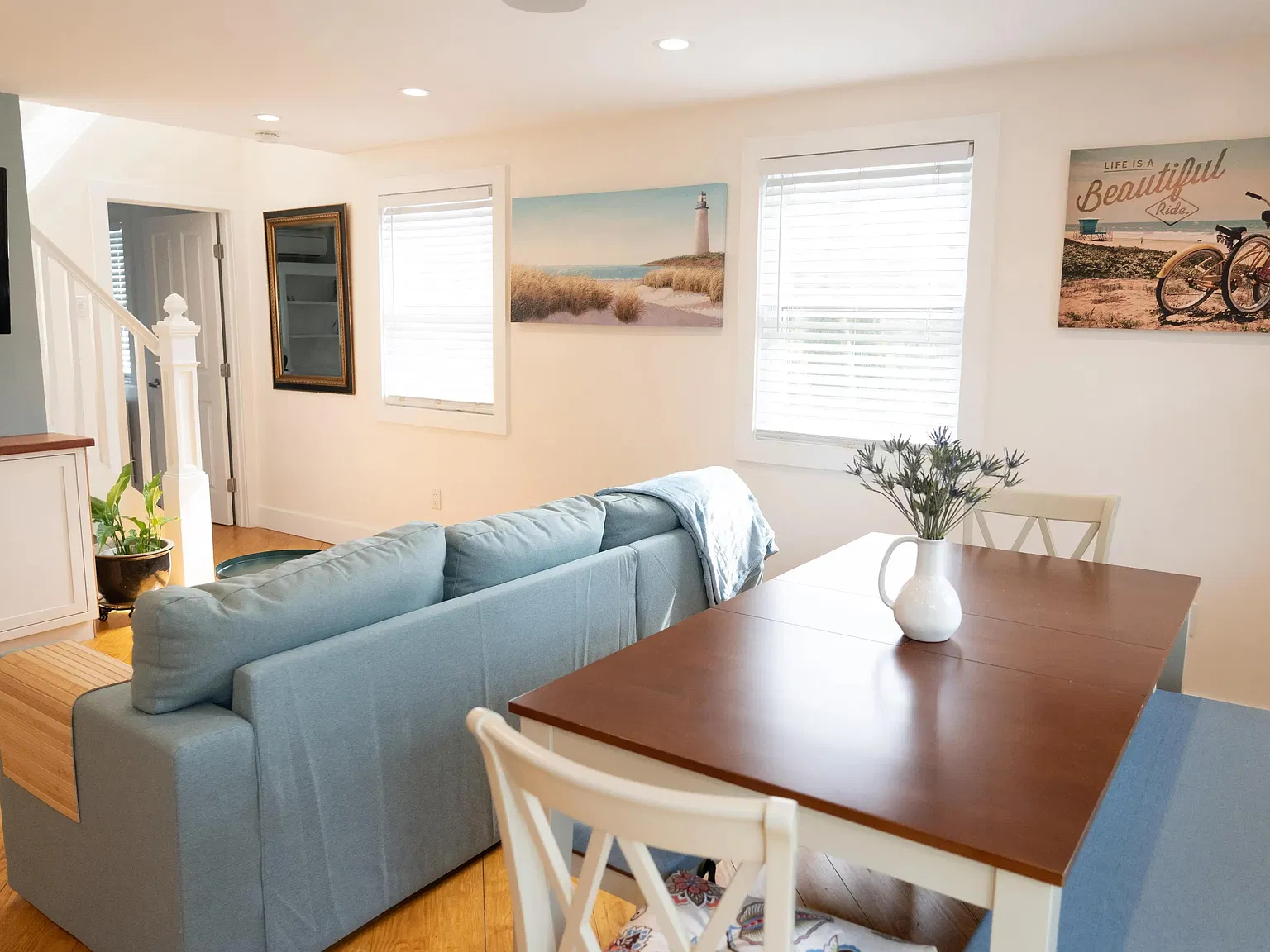 4 bed, 1901 sqft, $2,300 — Photo 3