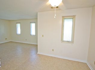 8 University Pl APT B, Statesboro, GA 30458