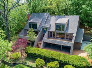 8619 Old Trail Rd, Lenexa, KS 66220