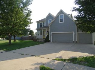 18528 Spruce Ct, Gardner, KS 66030