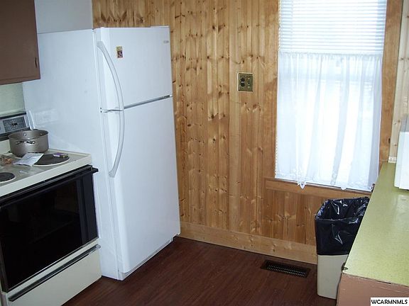 2nd image of 105 Charlene Ave