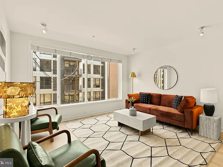 1423 Newton St NW #204 — Photo 13