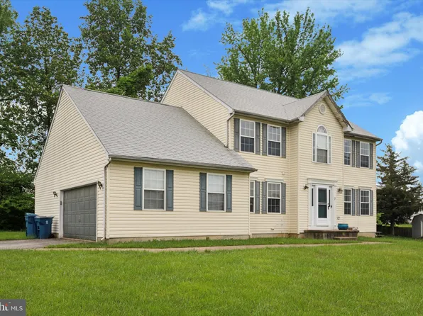 7 Gazelle Pl, New Castle, DE 19720