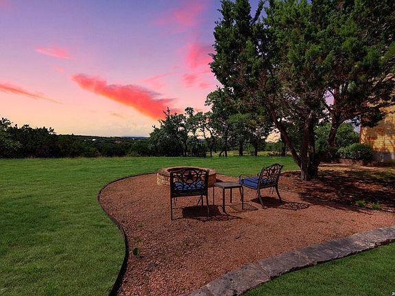 5th image of 995 Cielo Springs Drive