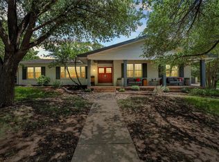 1001 Hummingbird Ln, Woodway, TX 76712