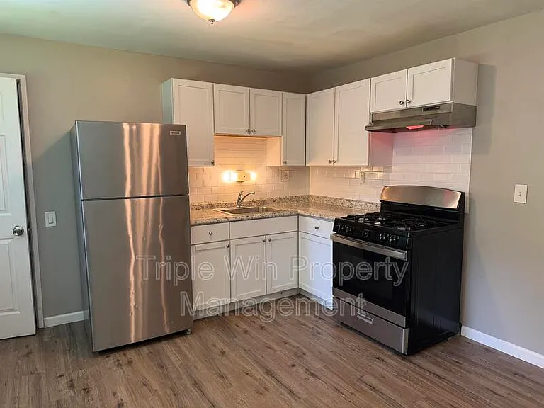 10329 Chesley Dr — Photo 16