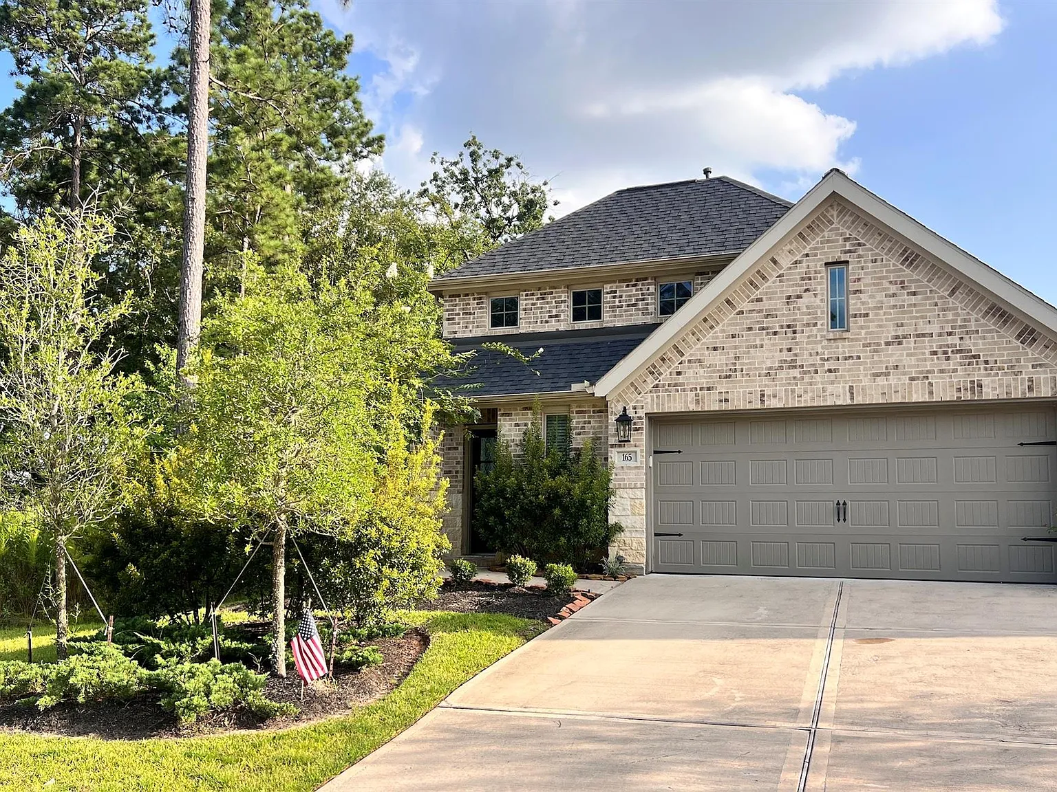 4 bed, 3.0 bath, 1785 sqft, $2,600 — Photo 3