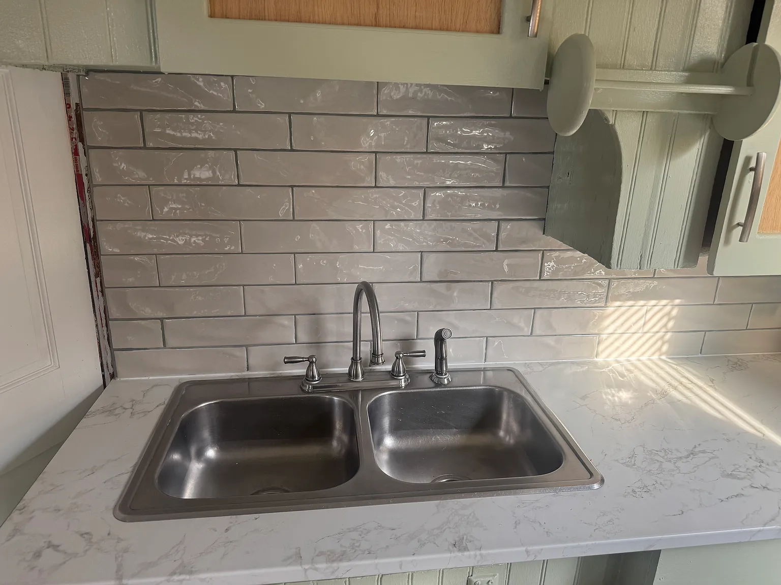3 bed, 1100 sqft, $2,000 — Photo 4