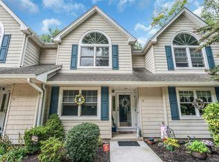 176 Merrick Rd UNIT 10, Amityville, NY 11701