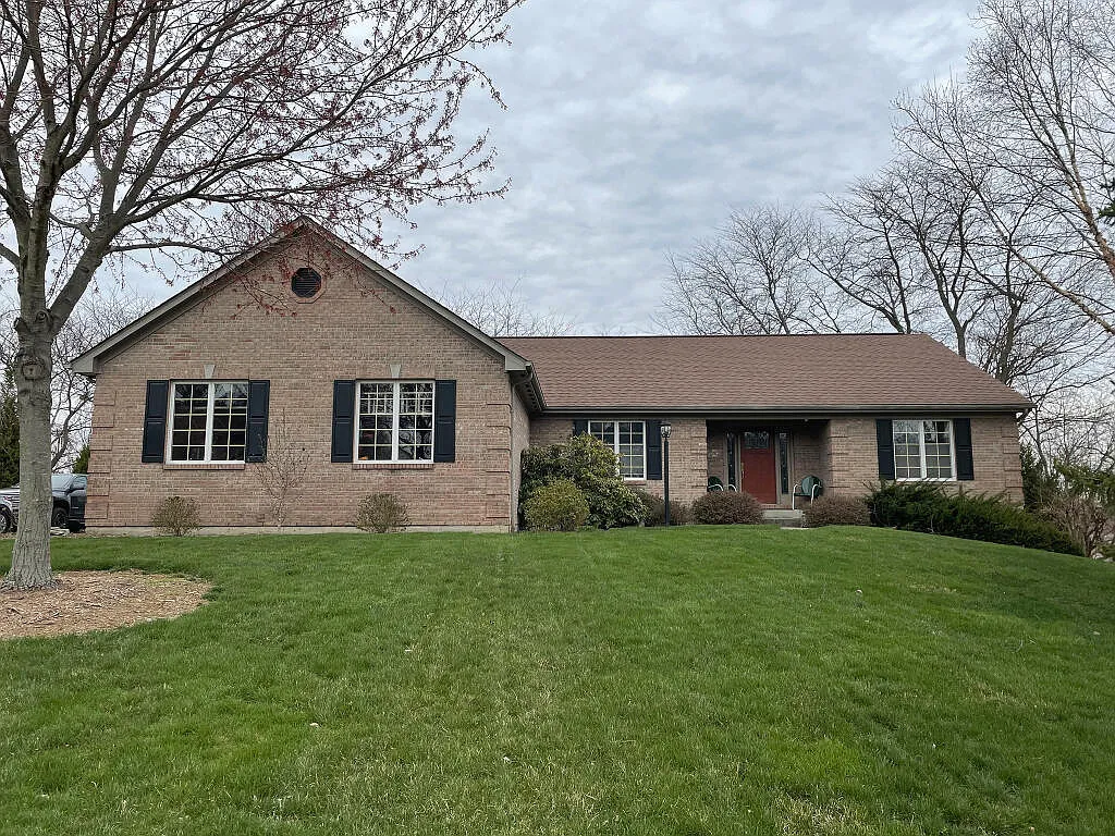 694 Sunglow St photo 1