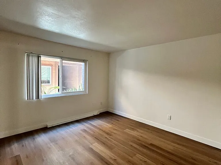 6600 Warner Ave #21 — Photo 27