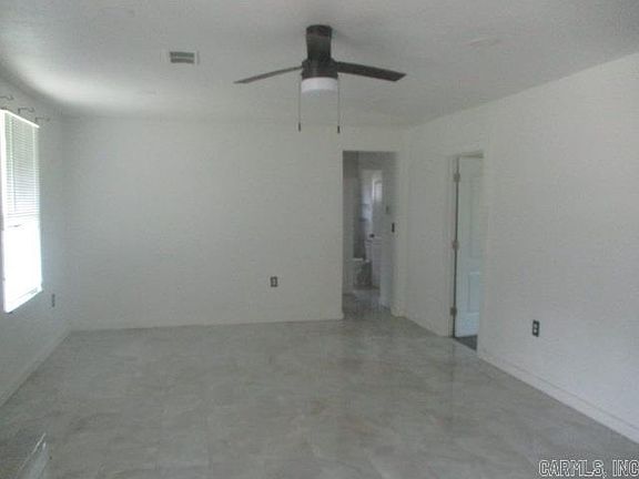 4th image of 126 Lowery Ln