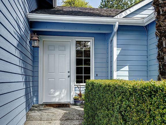 3rd image of 26606 NE Kennedy Dr