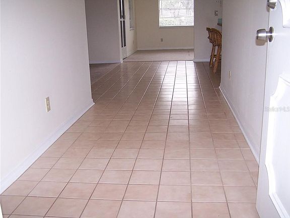 2nd image of 1901 Hanson Ct #303