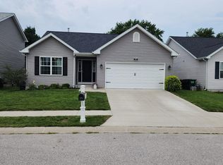 1209 Lear Ln, Mascoutah, IL