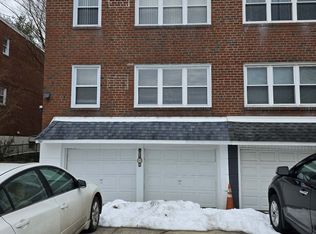 262 Nandina Plz Floor 1, Philadelphia, PA 19116