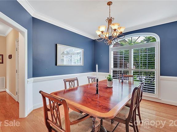 3rd image of 5046 Graystone Estates Dr