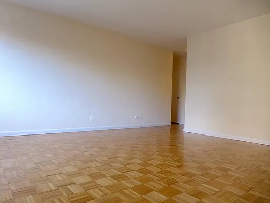 Rented by Keller Williams NYC | media 14