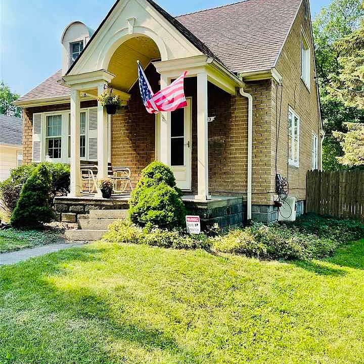 1st image of 1633 Delaware St