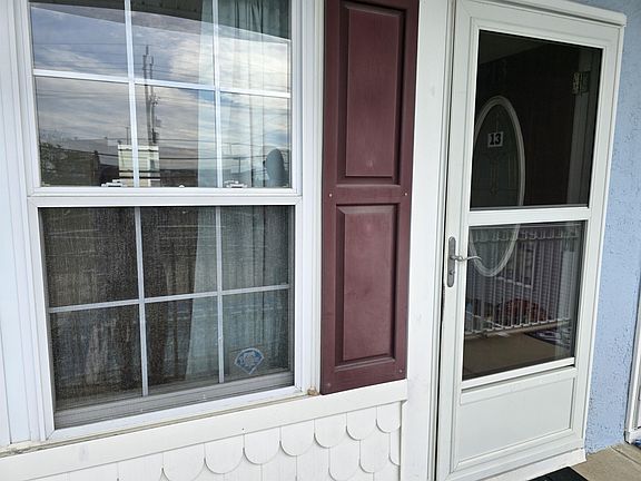 5th image of 5001 Park Blvd #13
